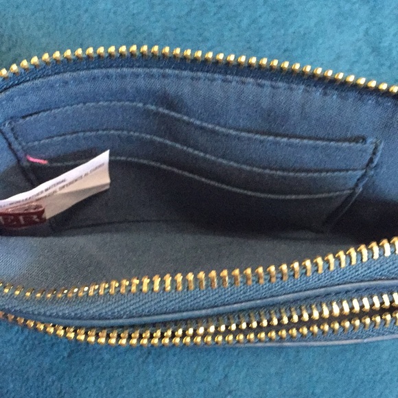 Wristlet - Picture 2 of 3